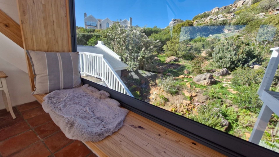 To Let 2 Bedroom Property for Rent in Noordhoek Western Cape